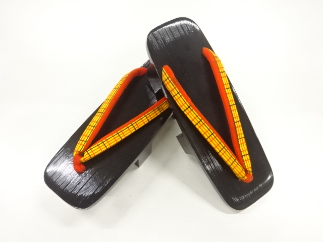 JAPANESE PAULOWNIA GETA (23 cm)